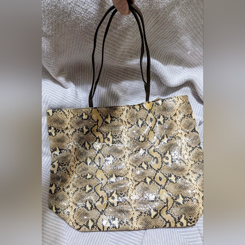 Stylish NWT Snake Print Tote Bag